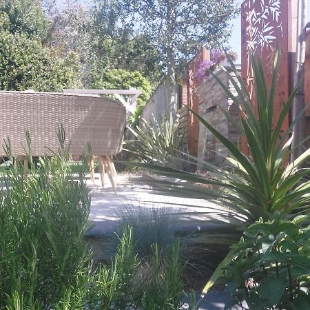 Beach House, With Bbq Lodge And Hot Tub! Bournemouth Ngoại thất bức ảnh