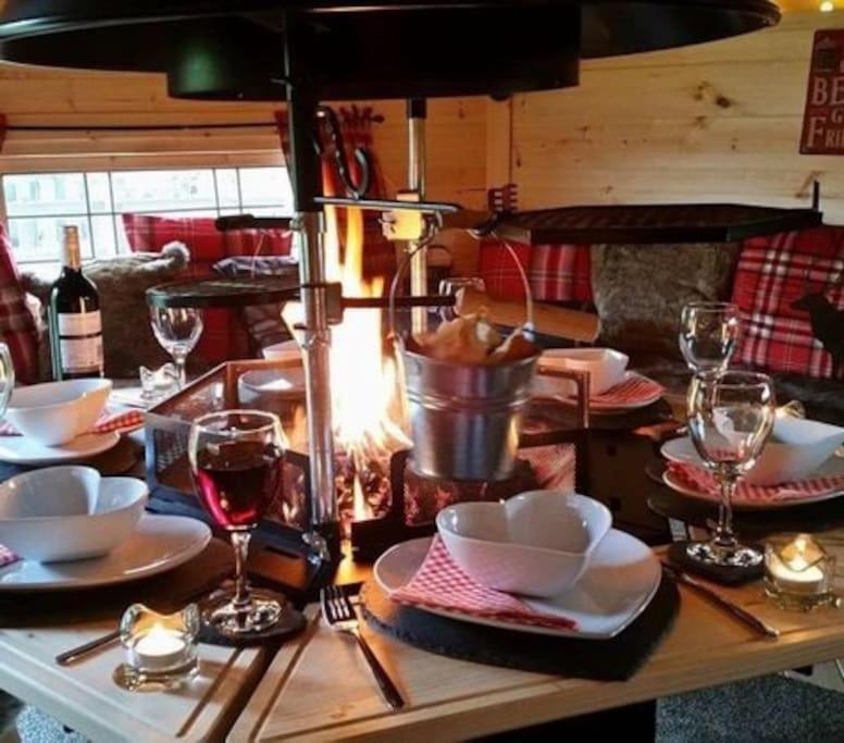 Beach House, With Bbq Lodge And Hot Tub! Bournemouth Ngoại thất bức ảnh